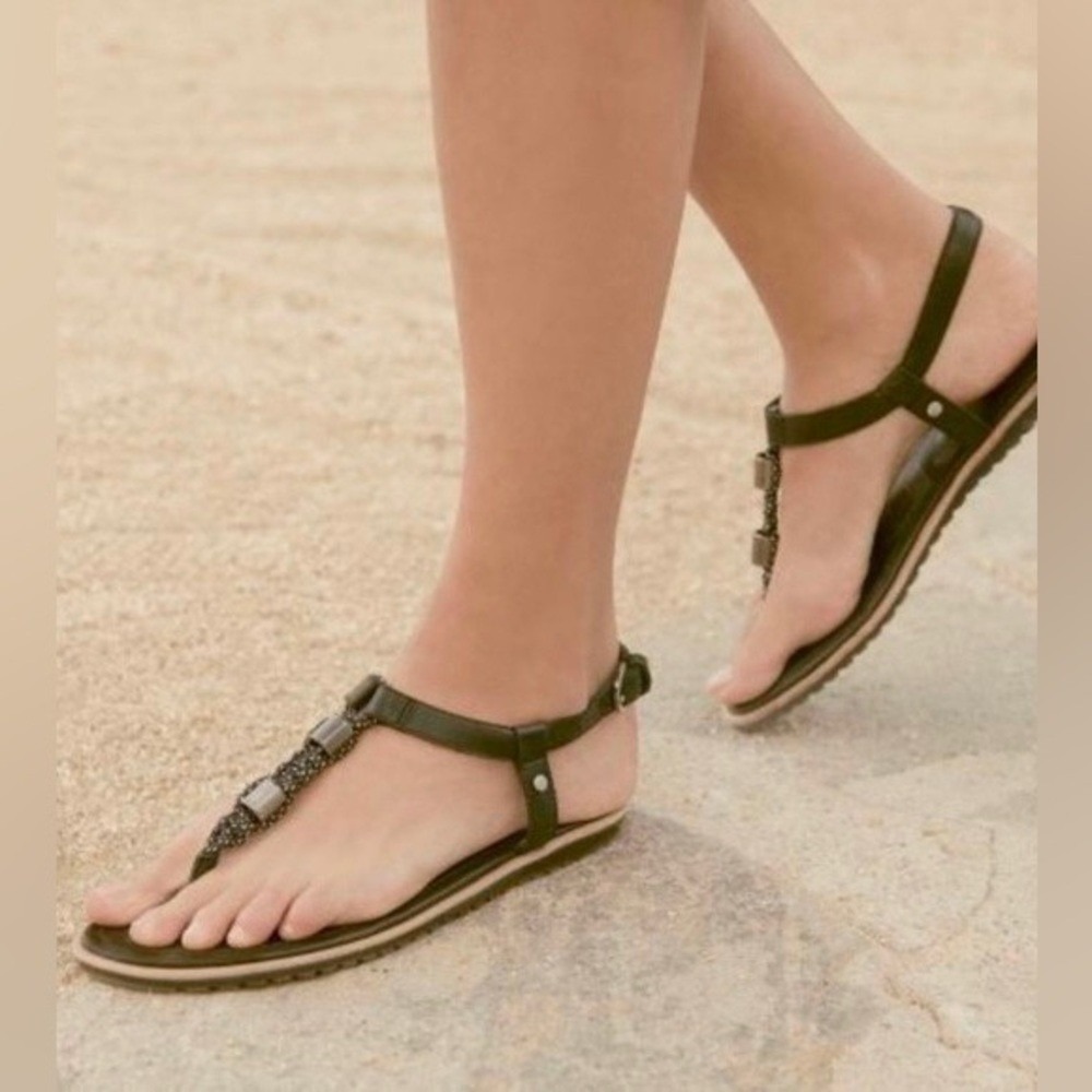 Sorel Ella Leather T-Strap Sandals Black 9.5 Casual Travel Summer Gorpcore